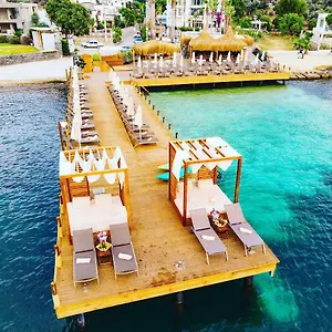 Bella & Otel